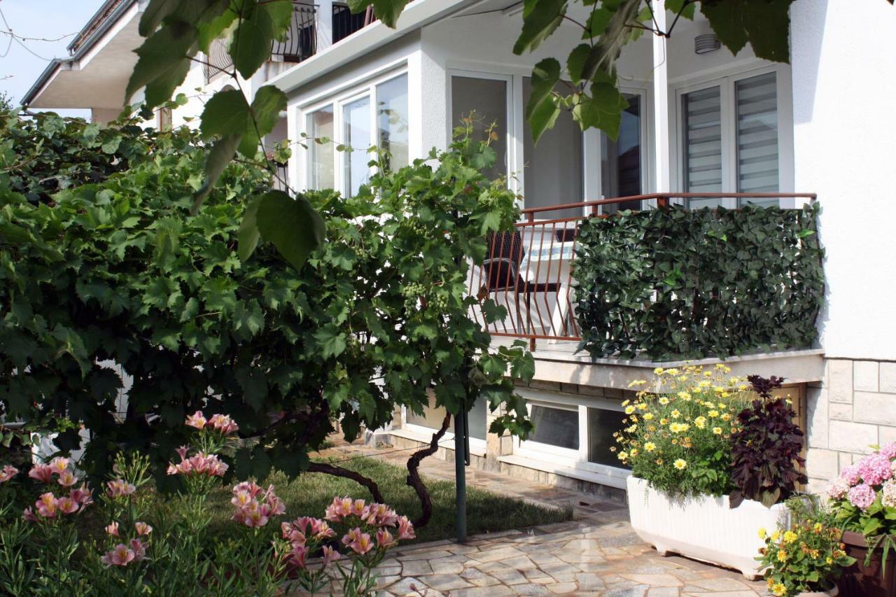 Apartment Vera Umag Exterior foto